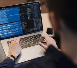 How to Manage Software Projects Successfully